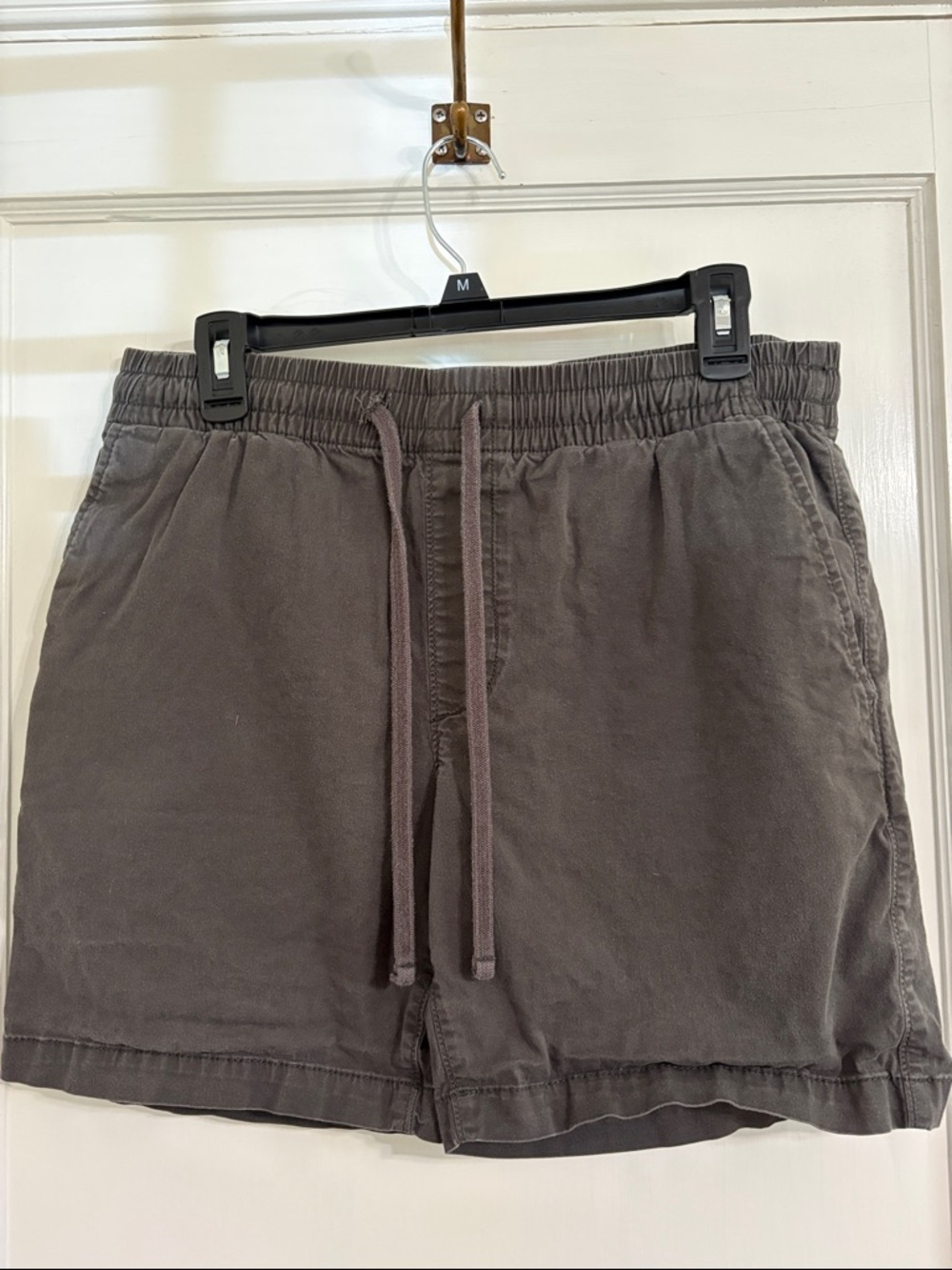 Men's Elastic-Waist Athletic Shorts in Charcoal